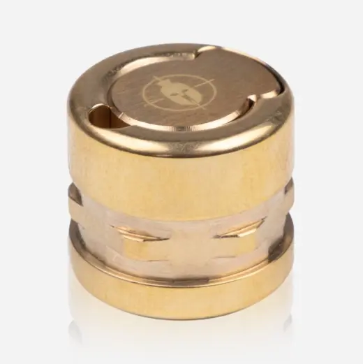 Classic Gunsmith Adapter Brass & Dirt Plug Mosazný adaptér se zátkou proti nečistotám pro vlepení do dřevěných a syntetických pažeb pušek. Nenápadný systém uchycení kompatibilní se SPARTAN Javelin, SpringBok, Ascent, Hoplite, Sentinel a Davros.